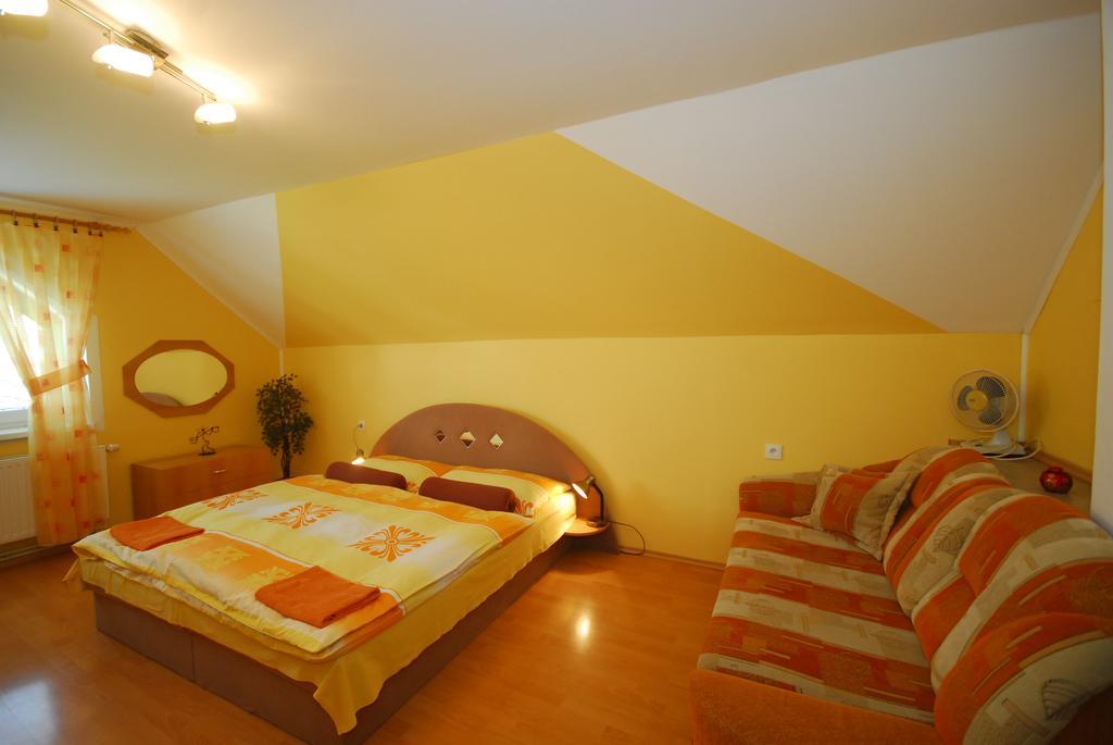 Apartman Elegant Besenova Phòng bức ảnh