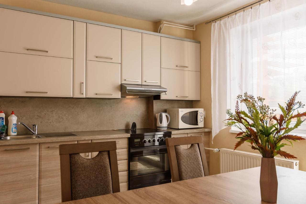 Apartman Elegant Besenova Ngoại thất bức ảnh